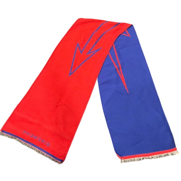 Givenchy Men’s Wool Silk Scarf ***NEVER WORN*** - Picture 2 of 3